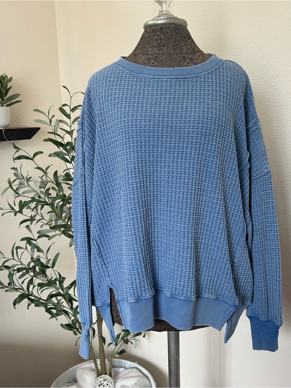 American Eagle Blue Waffle-Knit Women's Crew Neck Sweatshirt